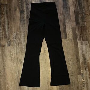 Women’s Lululemon Black Flare Leggings Size 6